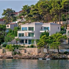 Luxury 6 Bedroom Brac Island Beach Front Villa With Heated Infinity Pool and lift near Sumartin sleeps 12